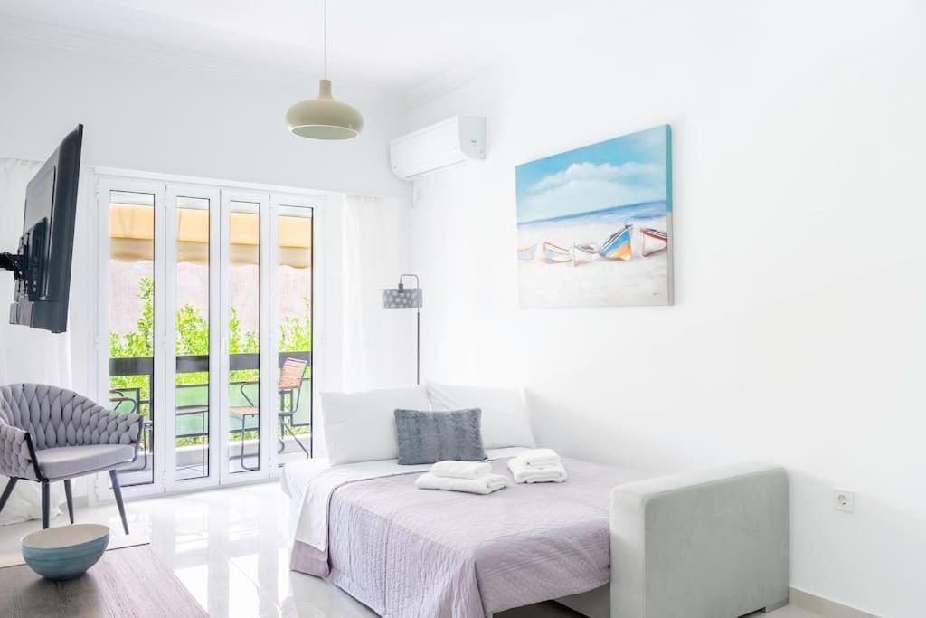 Alimos Sun-Filled Apartment Афины Экстерьер фото