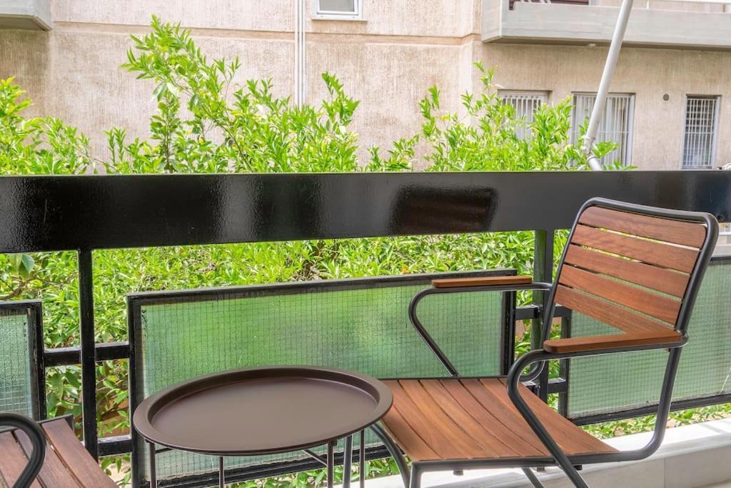 Alimos Sun-Filled Apartment Афины Экстерьер фото