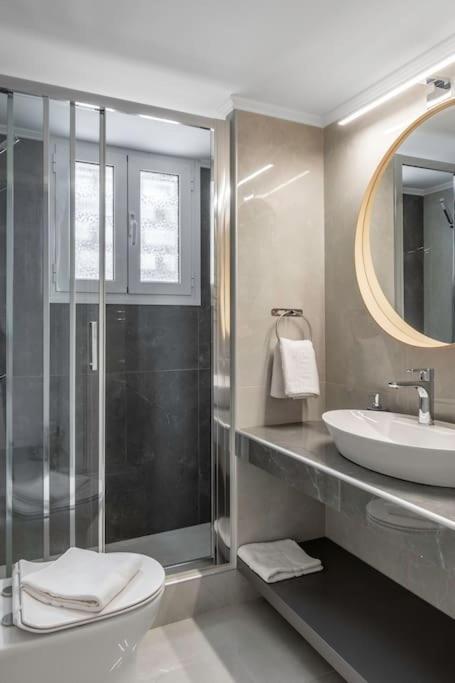 Alimos Sun-Filled Apartment Афины Экстерьер фото